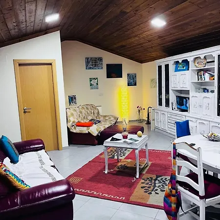 Σπίτι διακοπών Cozy House Near Lobios, 92 M², Nature *